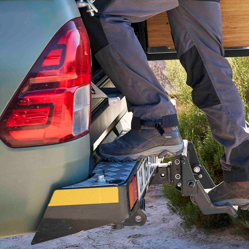 Load image into Gallery viewer, ALU CAB TOW BAR STEP