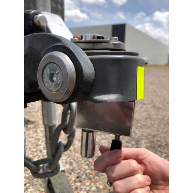 Load image into Gallery viewer, MILENCO PIN COUPLING LOCK