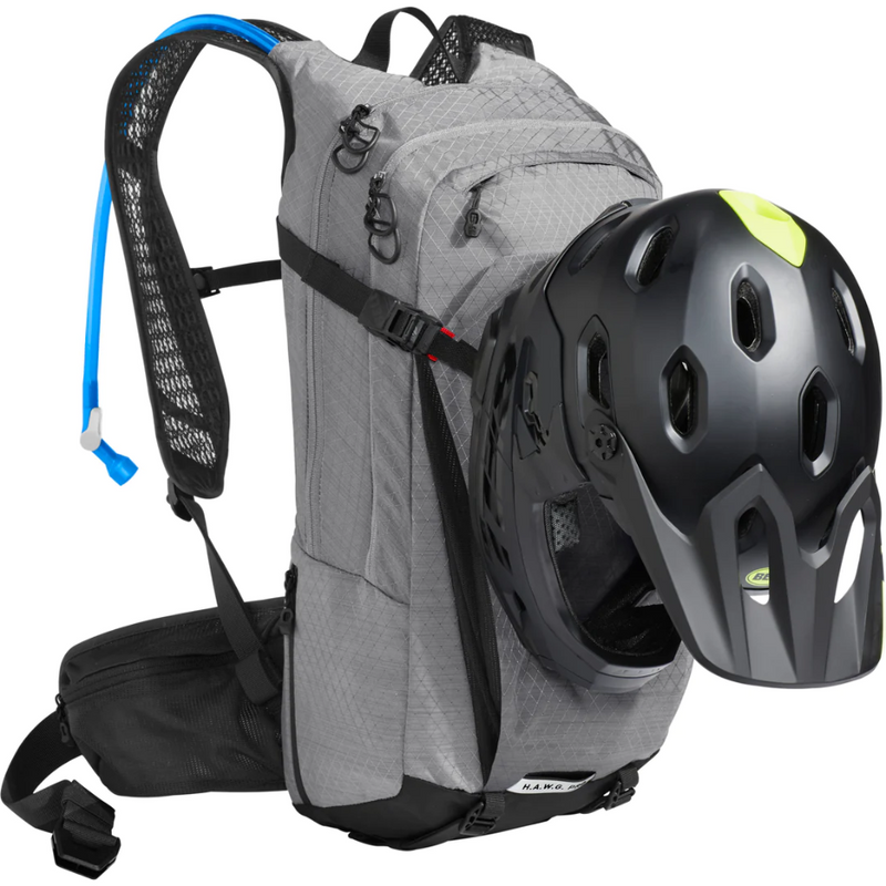 Load image into Gallery viewer, CAMELBAK HAWG PRO 20 3L HYDRATION PACK GUNMETAL / BLACK