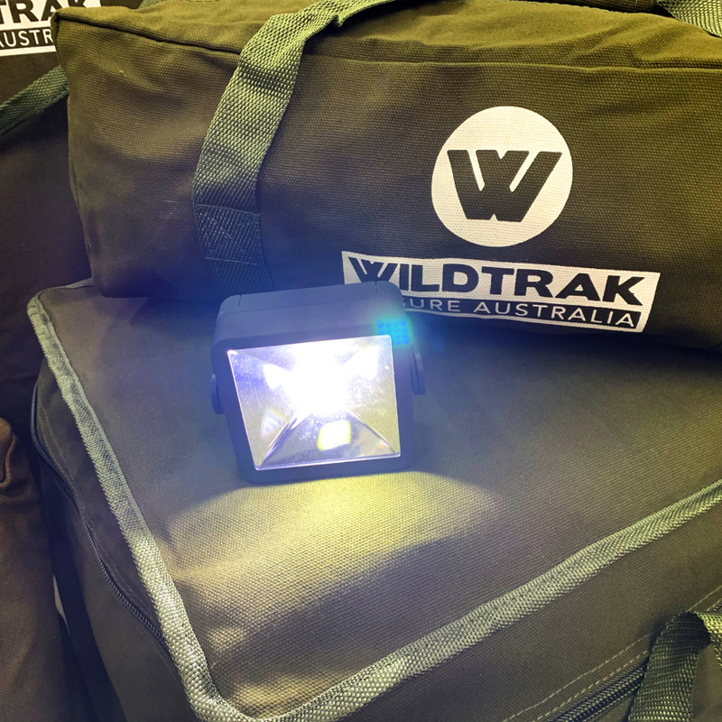 Load image into Gallery viewer, WILDTRAK WORK LIGHT MAGNETIC WITH BATTERY