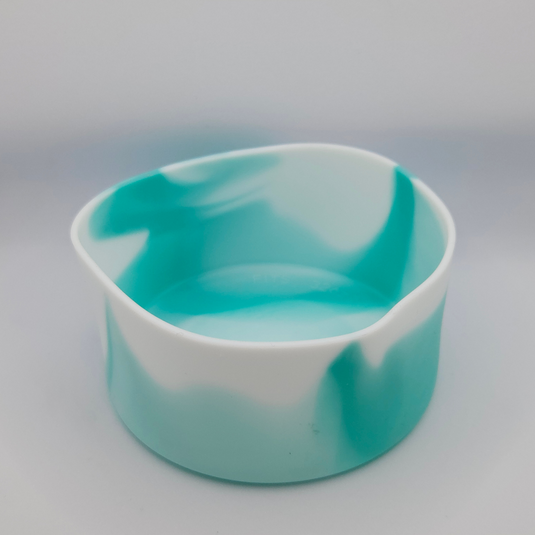 SILICONE BOTTLE BASE LARGE [CLR:WHITE/TEAL]