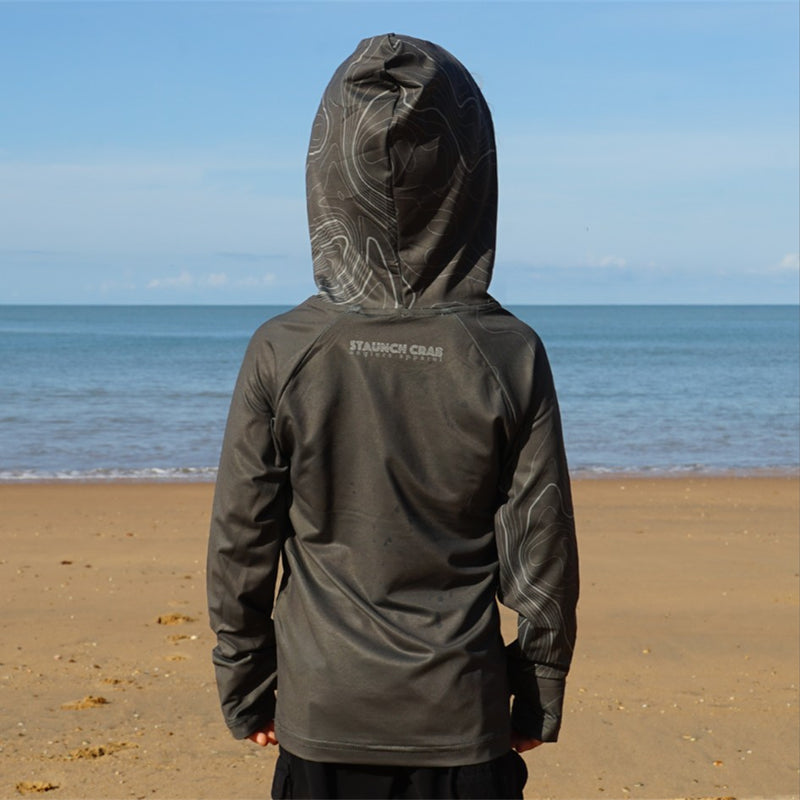 Load image into Gallery viewer, STAUNCH CRAB KIDS KHAKI CONTOUR HOODED UPF50+ LONG SLEEVE FISHING SHIRT [SZ:8]
