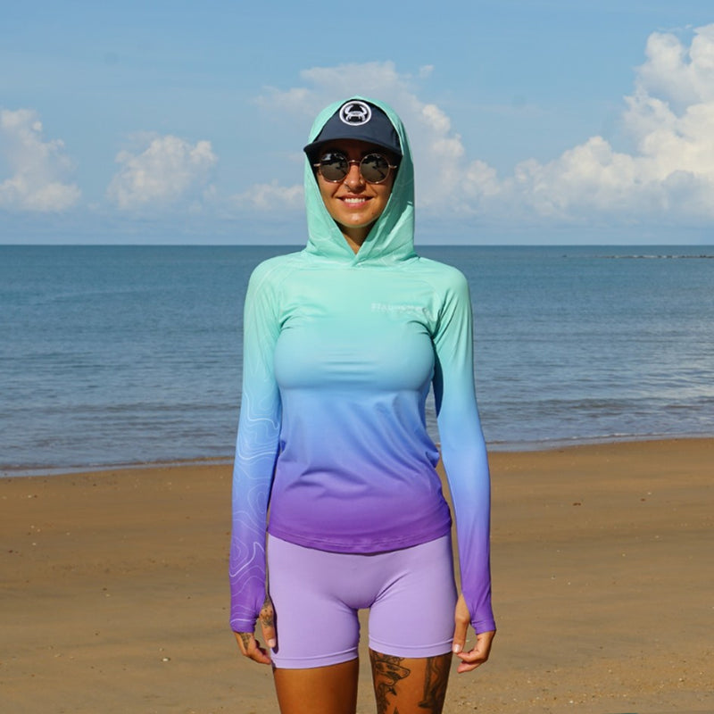 Load image into Gallery viewer, STAUNCH CRAB WOMENS CANDY CONTOUR UPF50+ LONG SLEEVE HOODED FISHING SHIRT [SZ:X-SMALL]
