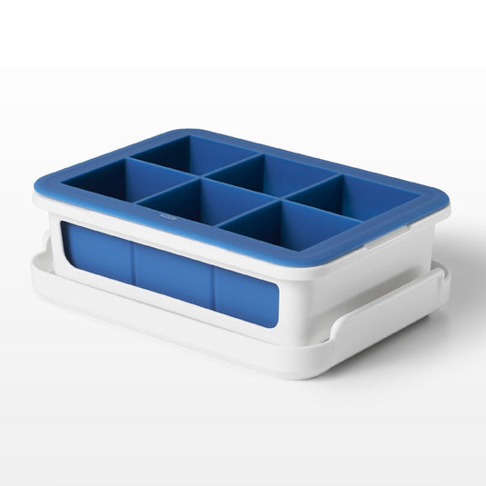 OXO COVERED SILICONE ICE CUBE TRAY [SZ:6 CUBES LARGE CLR:NAVY]