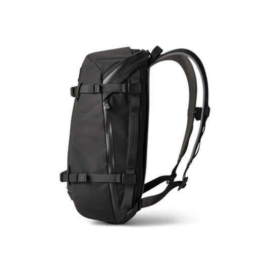 YETI CROSSROADS BACKPACK 22L [CLR:BLACK]