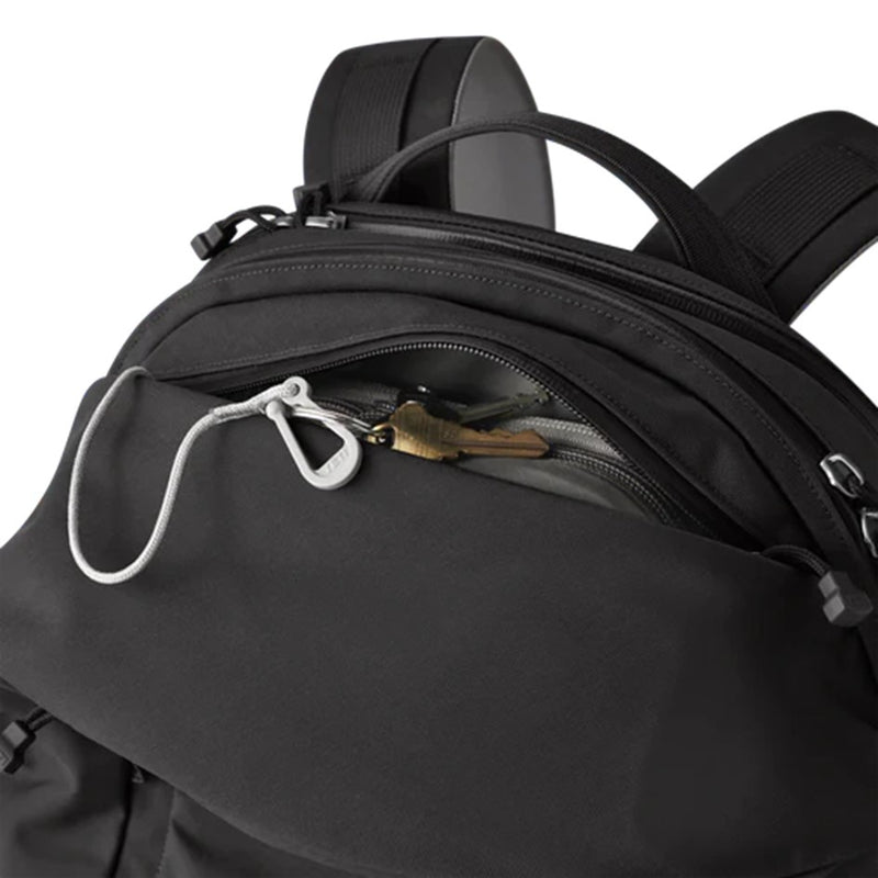 Load image into Gallery viewer, YETI CROSSROADS BACKPACK 27L [CLR:BLACK]
