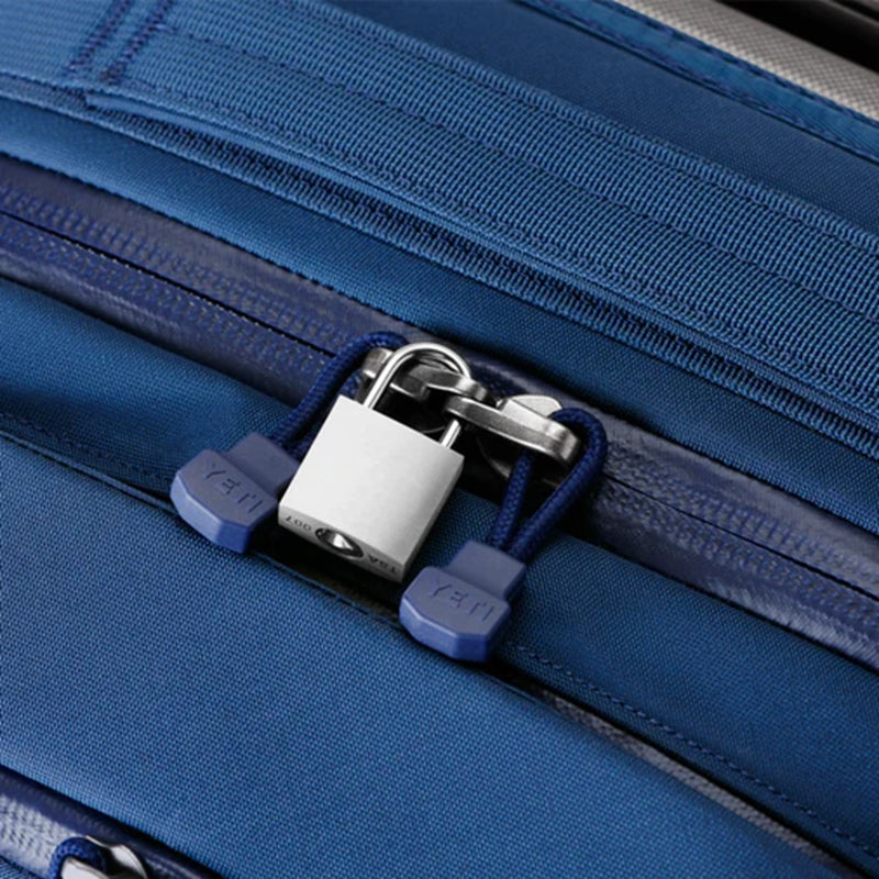 Load image into Gallery viewer, YETI CROSSROADS LUGGAGE 35L / 22&quot; [CLR:NAVY]
