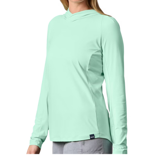 YETI HOODED ULTRA LIGHTWEIGHT SUNSHIRT WOMENS [CLR:ICE BLUE SZ:SMALL]