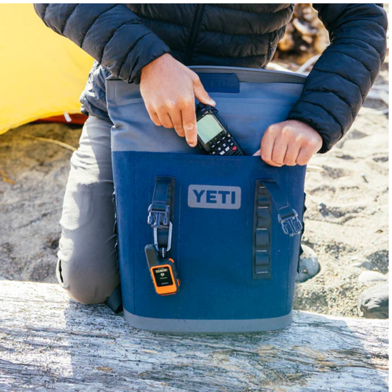 Load image into Gallery viewer, YETI HOPPER BACKPACK M12 SOFT COOLER [CLR:NAVY]
