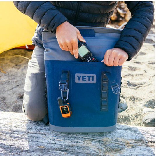 YETI HOPPER BACKPACK M12 SOFT COOLER [CLR:NAVY]