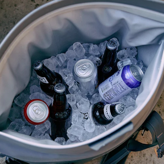 YETI HOPPER M30 SOFT COOLER 2.5 [CLR:NAVY]