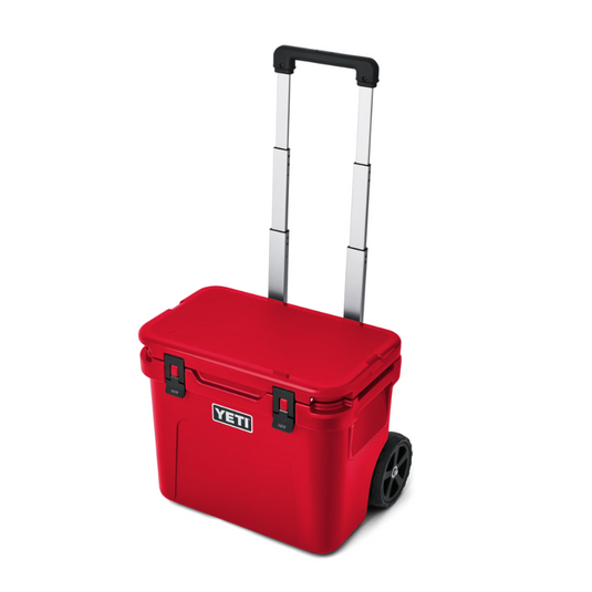 YETI ROADIE 32 HARD COOLER [CLR:RESCUE RED]