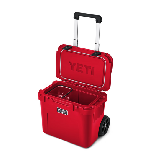 YETI ROADIE 32 HARD COOLER [CLR:RESCUE RED]