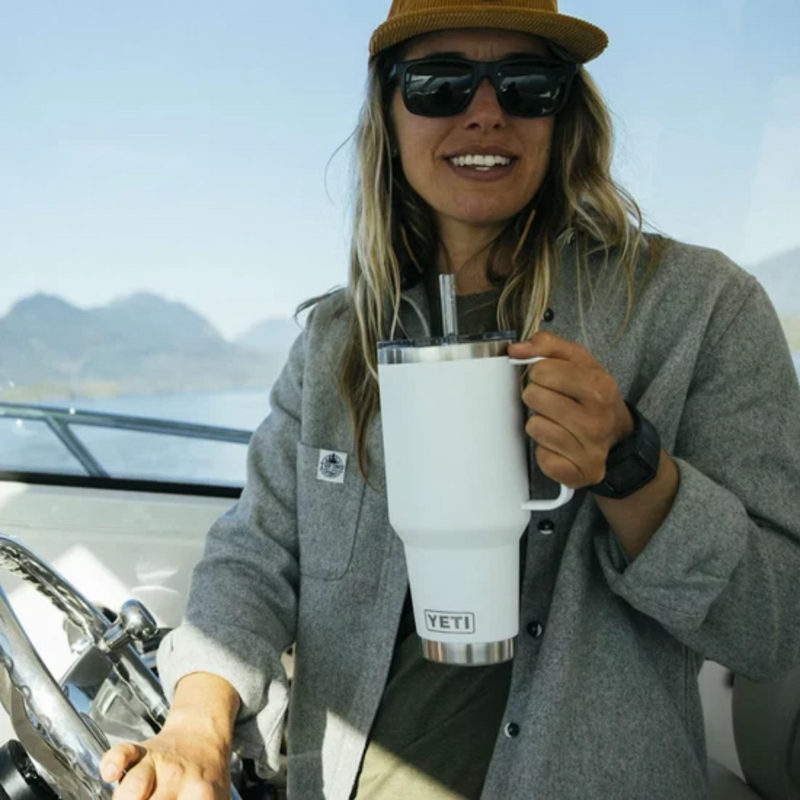 Load image into Gallery viewer, YETI RAMBLER 42oz 1.2L STRAW MUG [CLR:WHITE]
