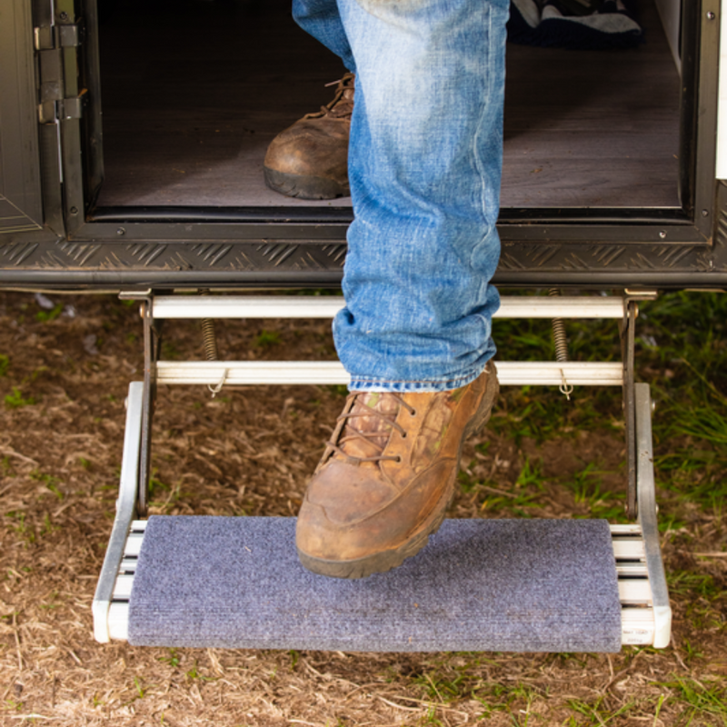 Load image into Gallery viewer, COMPANION CARAVAN RUG STEP
