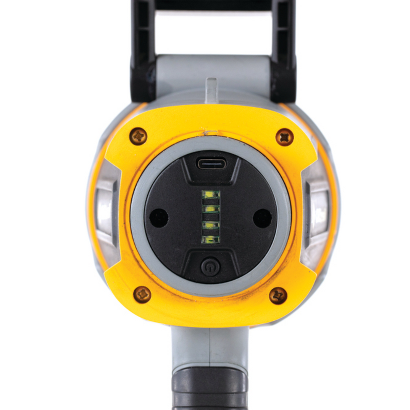 Load image into Gallery viewer, OZTRAIL LUMOS R700 SPOTLIGHT
