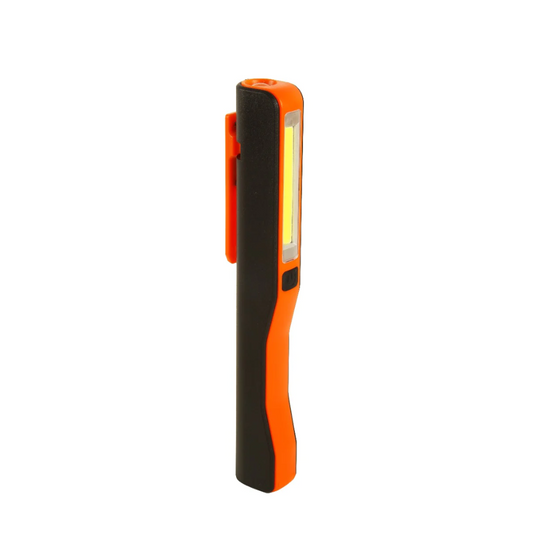 WILDTRAK 2 FUNCTION LED LIGHT W/BATTERIES 