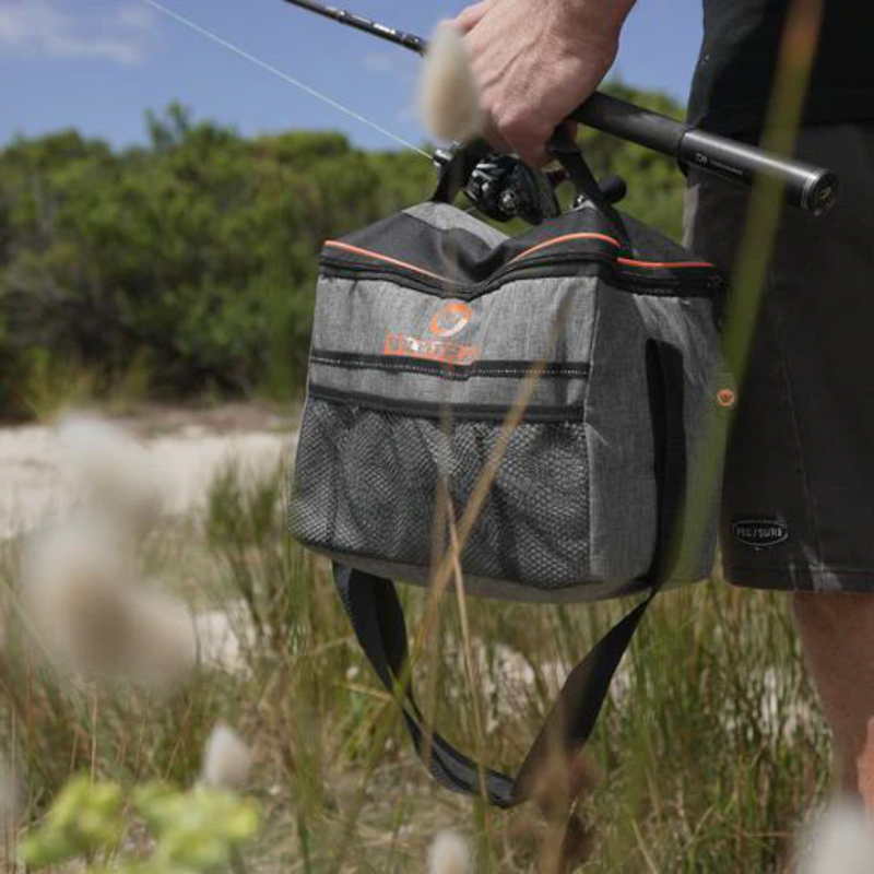 Load image into Gallery viewer, WILDTRAK 15L CAMPING COOLER BAG 18 CAN 
