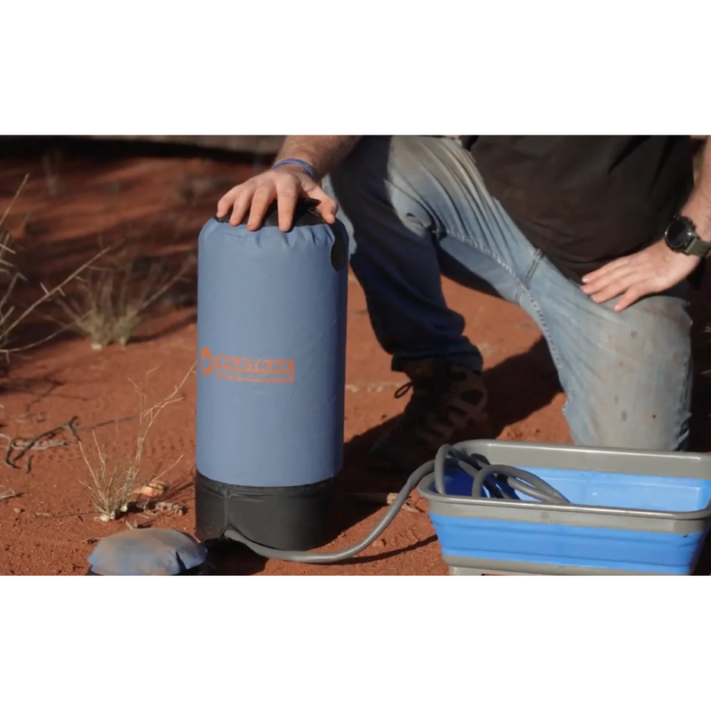Load image into Gallery viewer, WILDTRAK HEAVY DUTY 15L PORTABLE SHOWER BAG WITH FOOT PUMP
